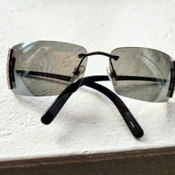 Y2K Vintage Narrow Slim Sunglasses Rectangular Black Frame with Crystals . - Picture 8 of 10